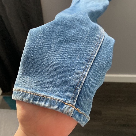 Old Navy Rockstar Super Skinny Ankle Jeans - Picture 2 of 4